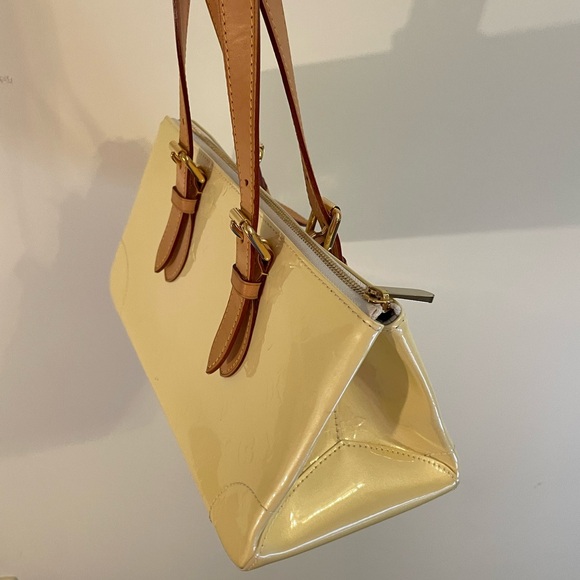 Sold! Louis Vuitton Vernis Rosewood Ave Perle w/ COA - Picture 4 of 17